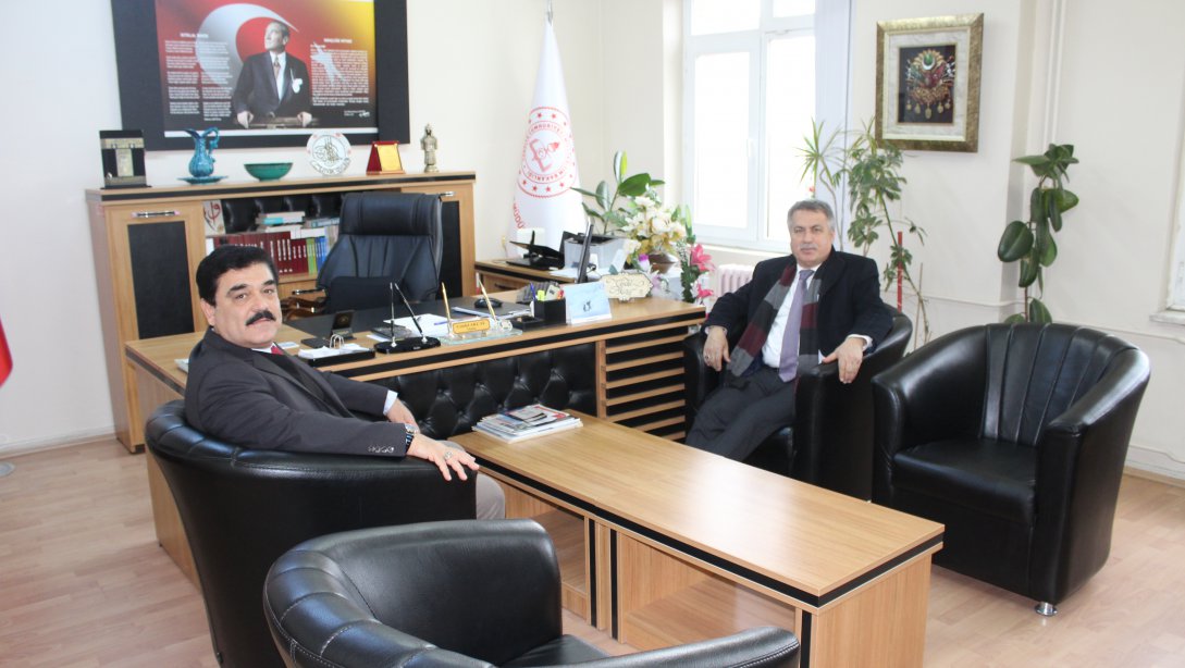 Belediye Başkanımız Ahmet ALHAN'dan İlçe Milli Eğitim Müdürümüz Cendel AKÇAY'a Ziyaret