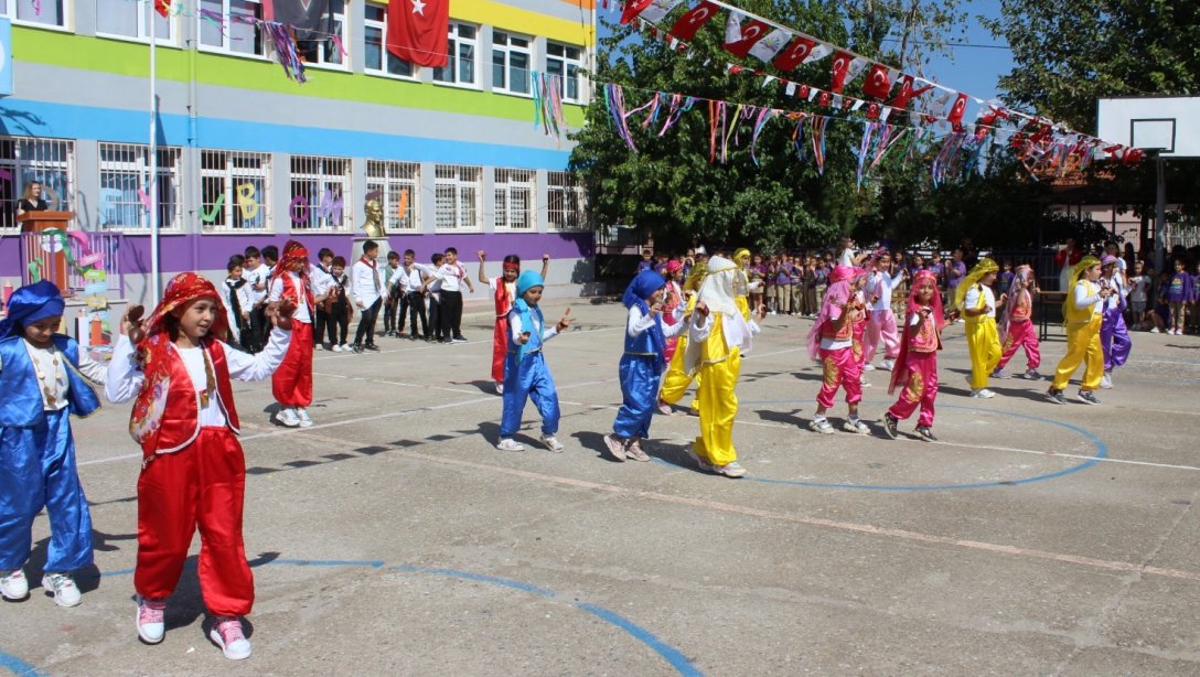 İlköğretim Haftası Coşkuyla Kutlandı.